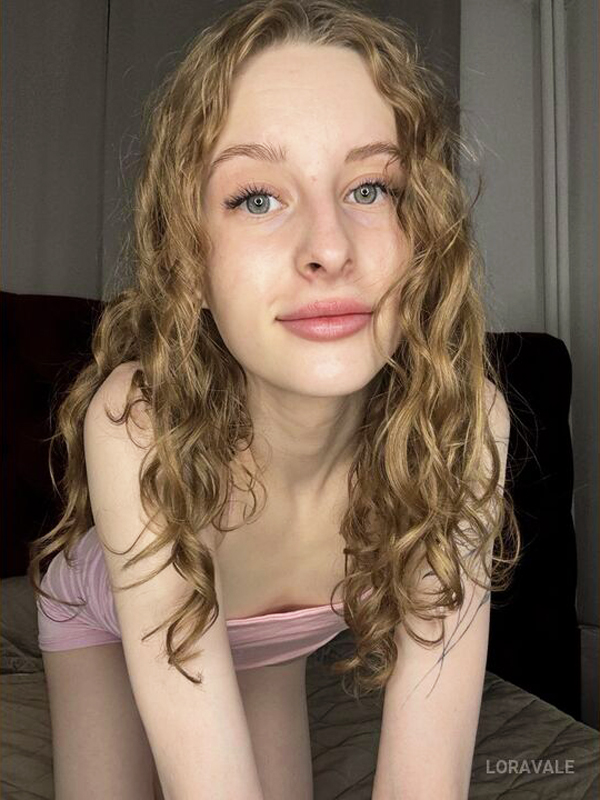 LoraVale - ModelsWorldwide.org