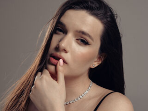 NelieMedina - ModelsWorldwide.org