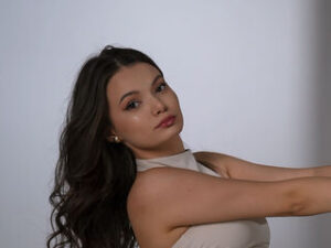 AsterQuinn - ModelsWorldwide.org