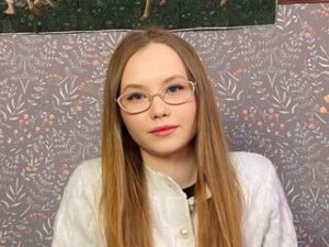 FloraLarsson - ModelsWorldwide.org